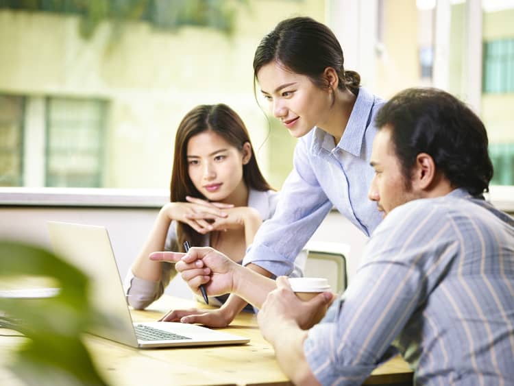First Job Penuh Tantangan? Begini Cara Cerdas Milenial Menghadapinya